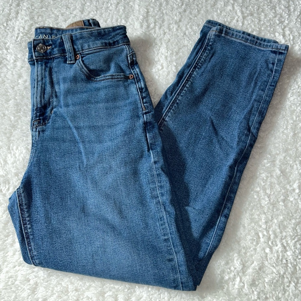 American Eagle Mom Jeans Size 4